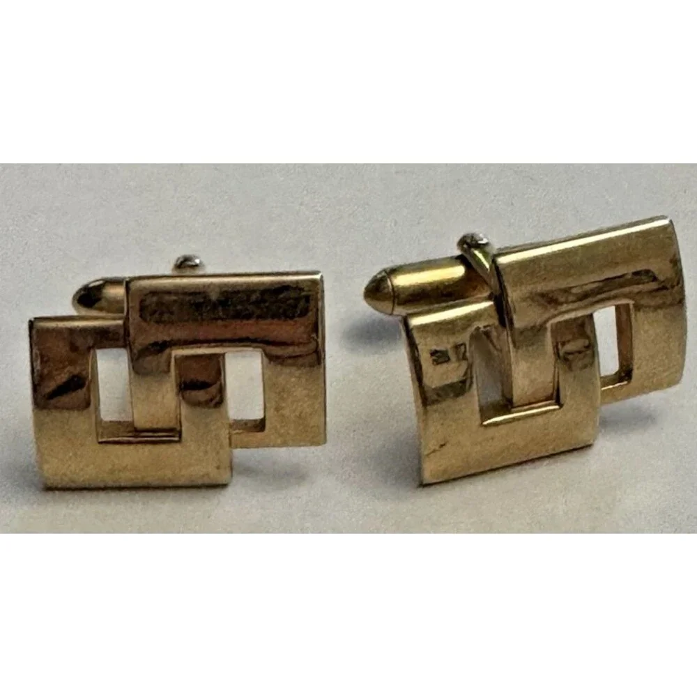 Signed Swank Vintage Gold Tone Interlocking Square Cufflinks 0.75